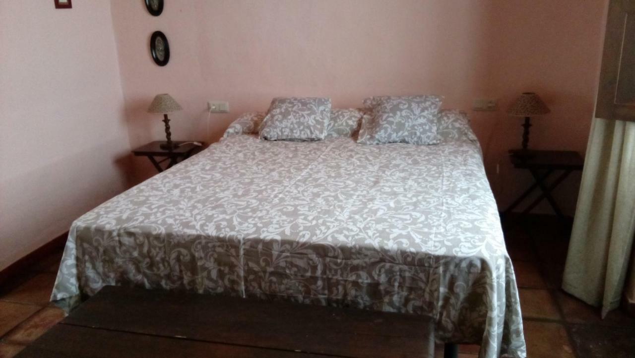 Don Claudio Guest House Грасалема Екстериор снимка